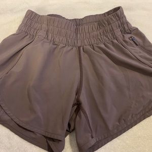 Lululemon Shorts-READ DESCRIPTION